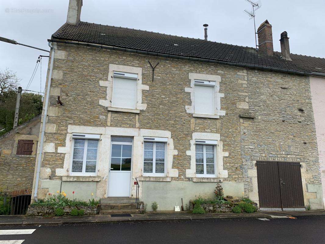 Maison à CLAMECY