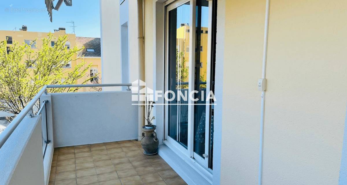 Appartement à HYERES