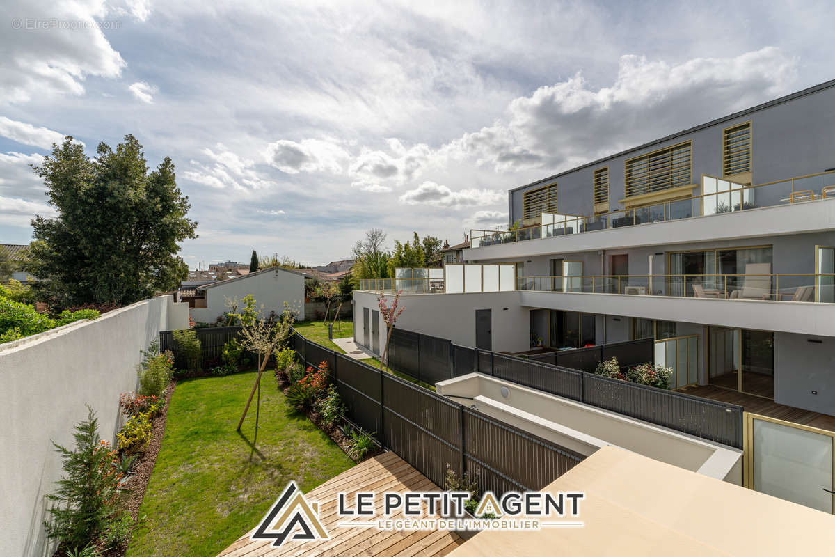 Appartement à BORDEAUX