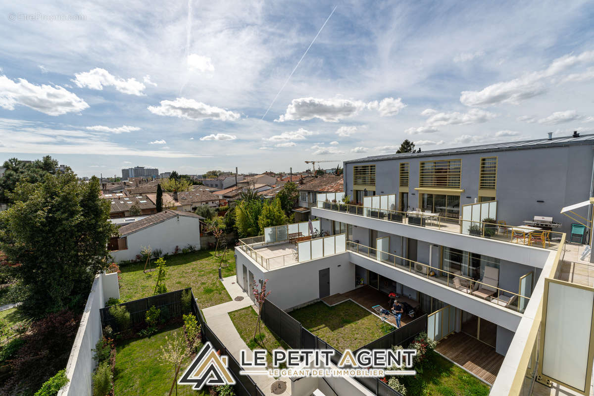 Appartement à BORDEAUX