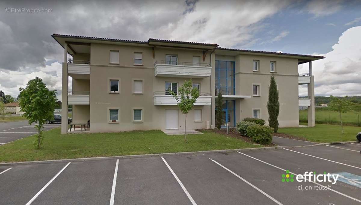 Appartement à PINEUILH