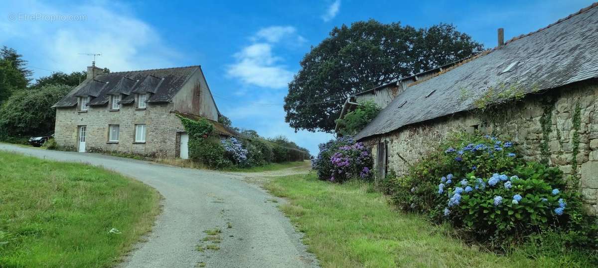 Maison à PLELAUFF