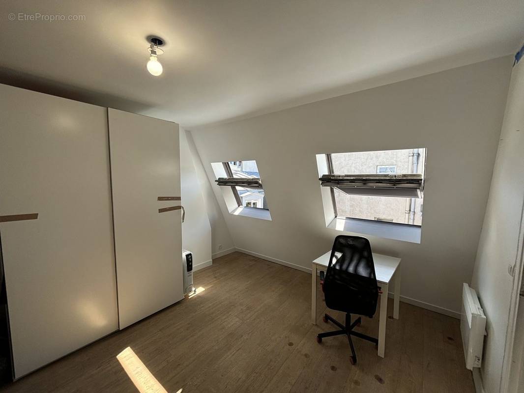 Appartement à PARIS-10E