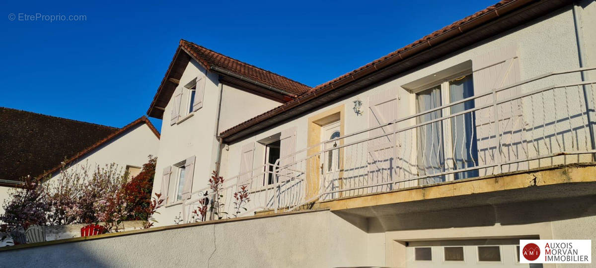 Maison à MONTBARD