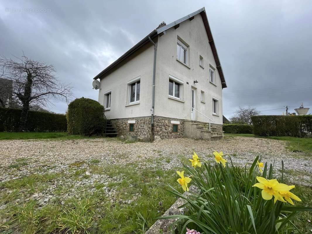 Maison à BEAUMONT-LE-ROGER