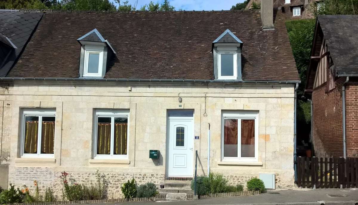 Maison à NASSANDRES