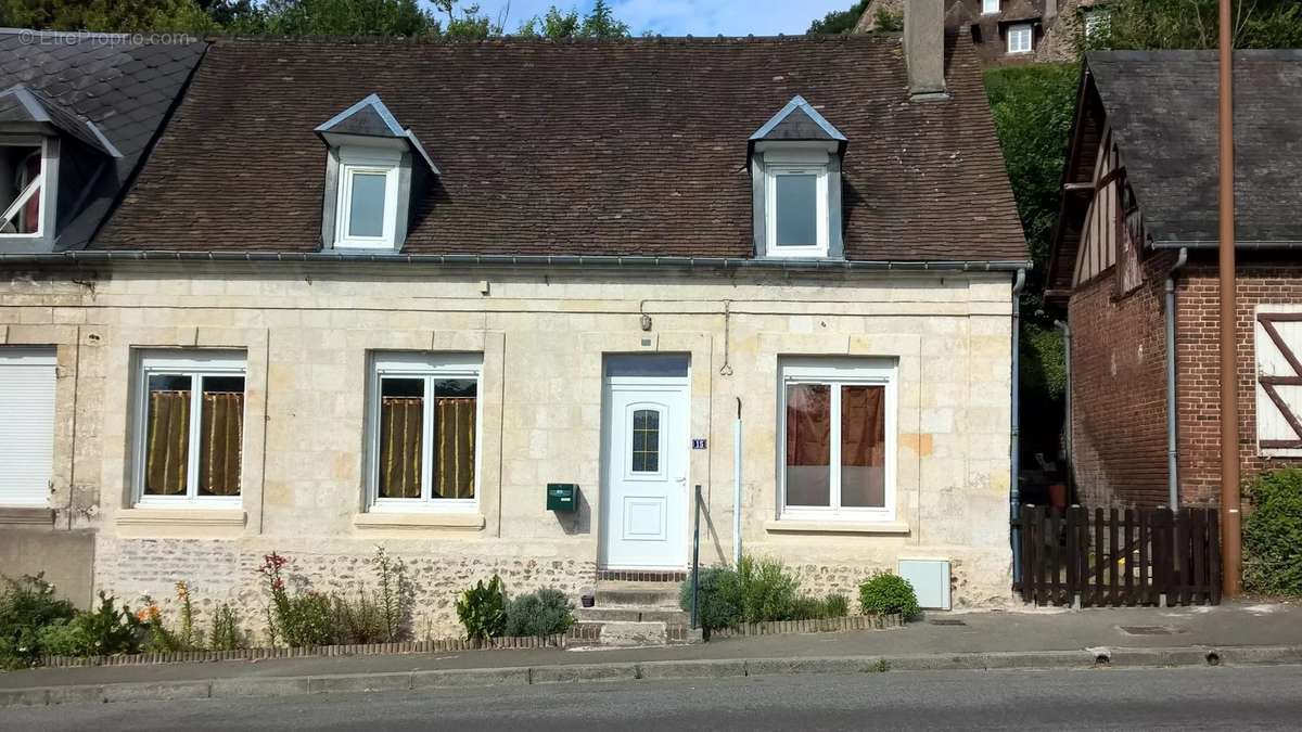 Maison à NASSANDRES