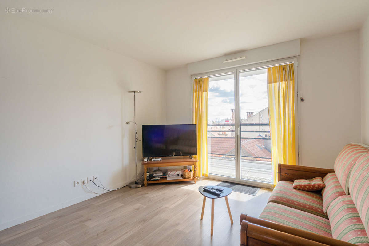 Appartement à VITRY-SUR-SEINE