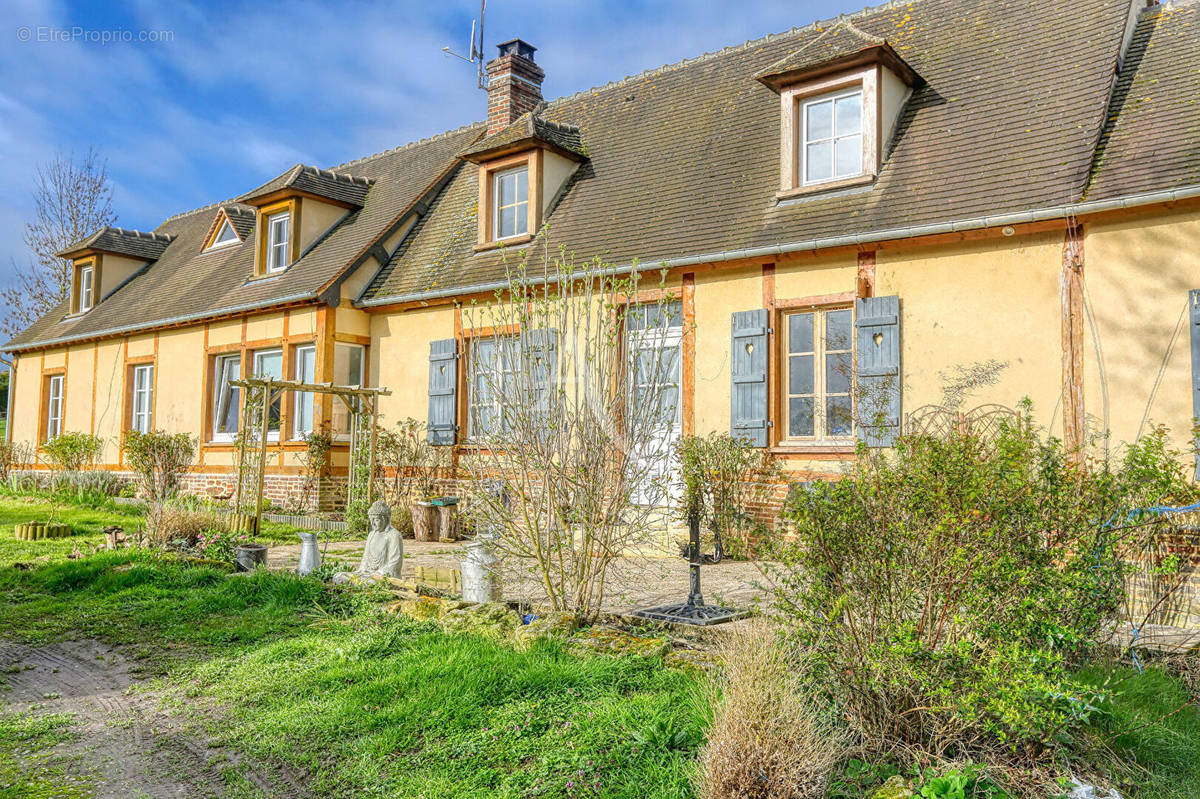 Maison à SAINT-GERMER-DE-FLY