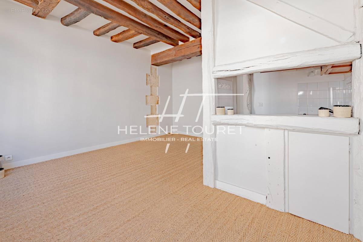 Appartement à PARIS-2E