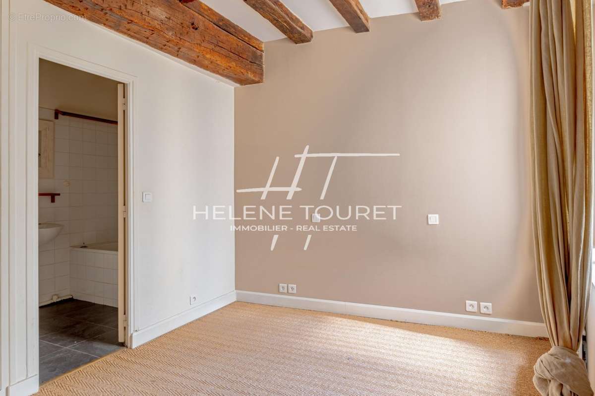 Appartement à PARIS-2E