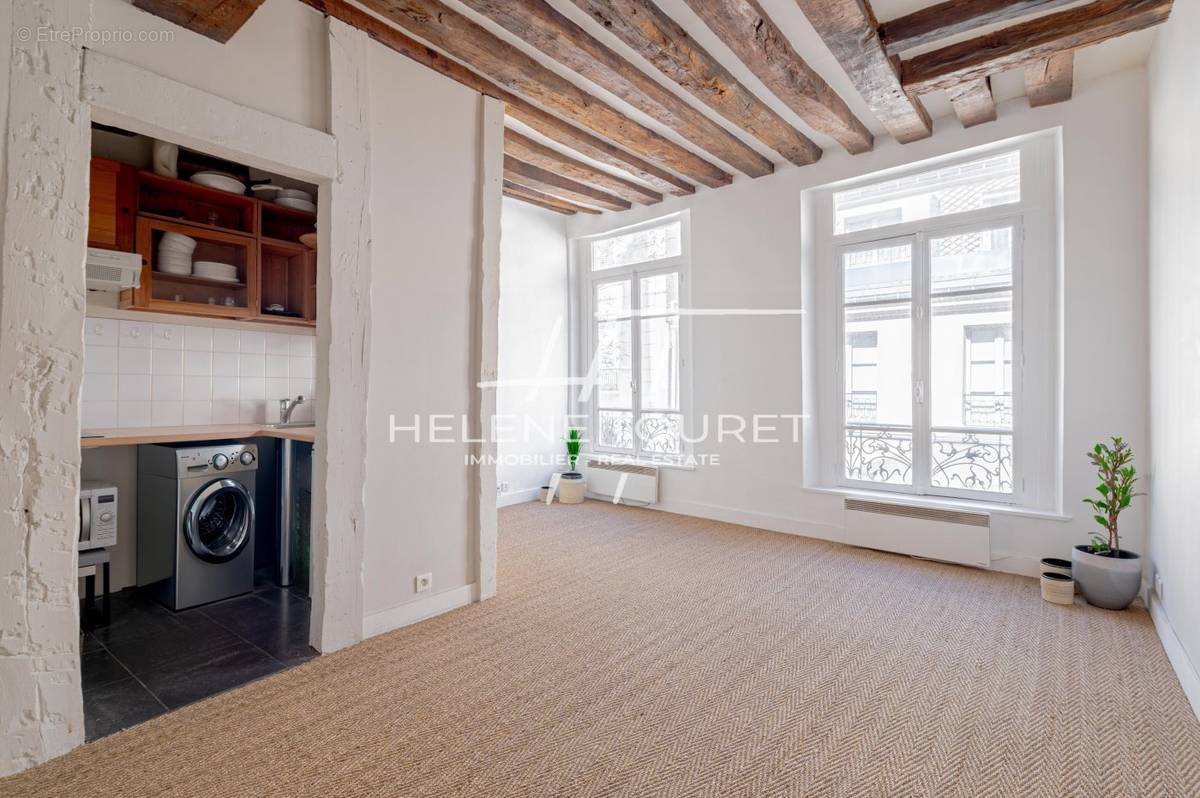 Appartement à PARIS-2E