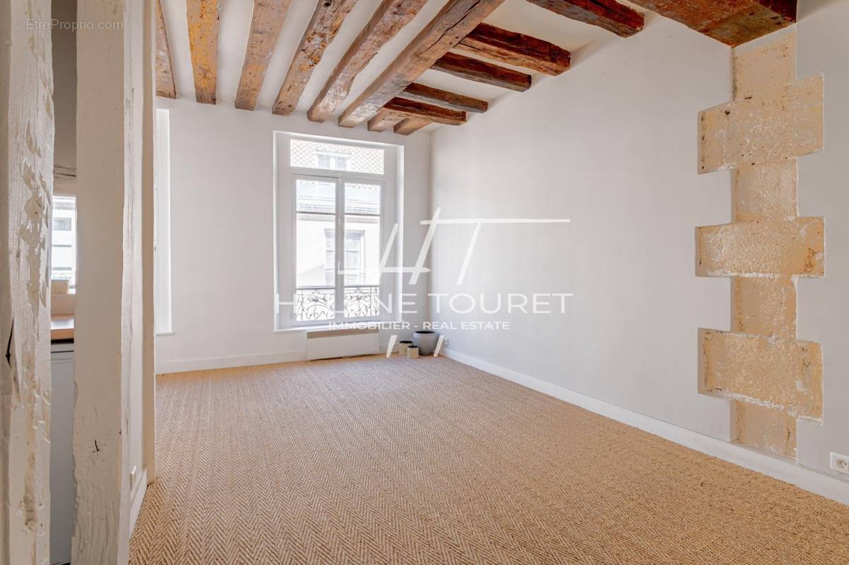 Appartement à PARIS-2E