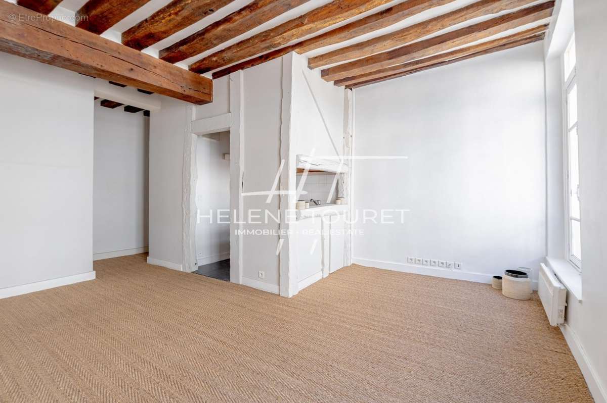 Appartement à PARIS-2E