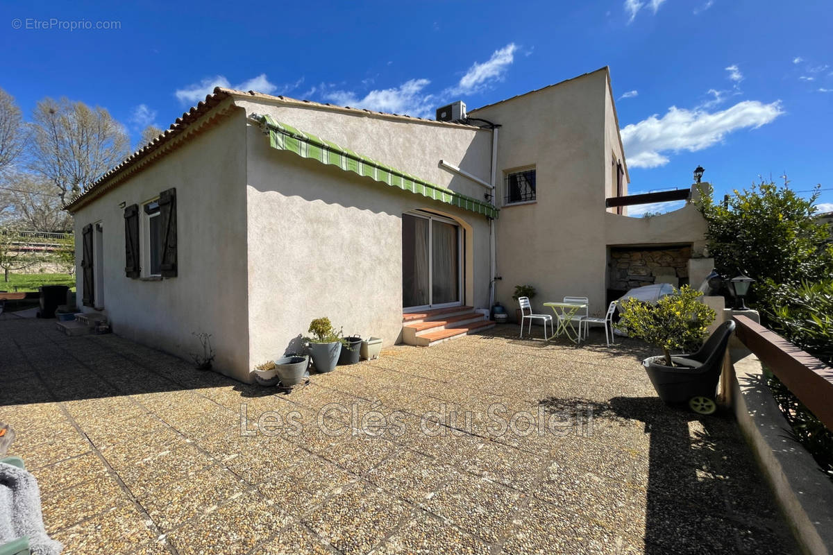 Maison à CARNOULES