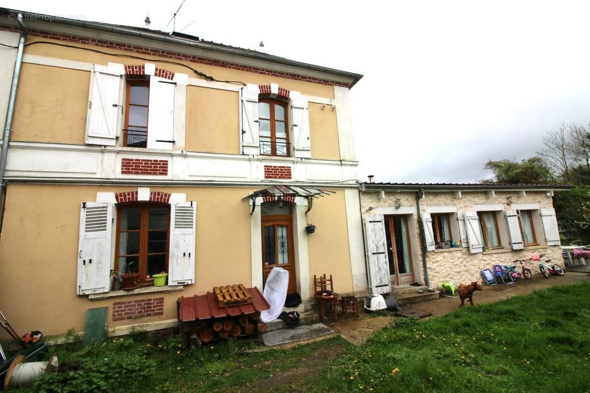 Maison à VALENCE-EN-BRIE