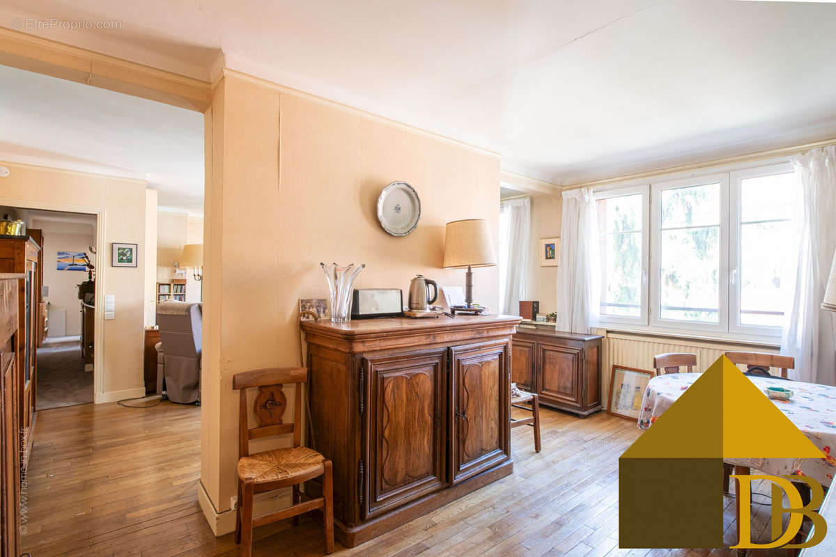 ACTUEL - Appartement à MAISONS-ALFORT