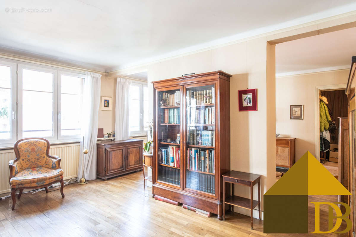 Appartement à MAISONS-ALFORT