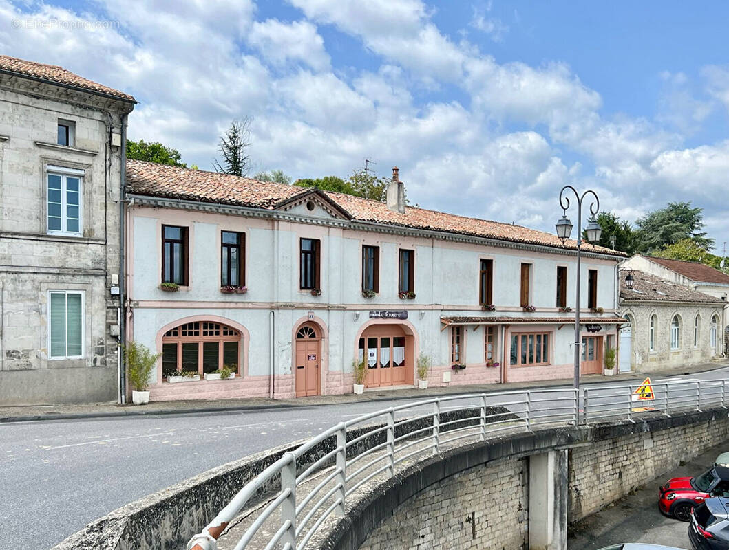 Maison à SAINT-EMILION