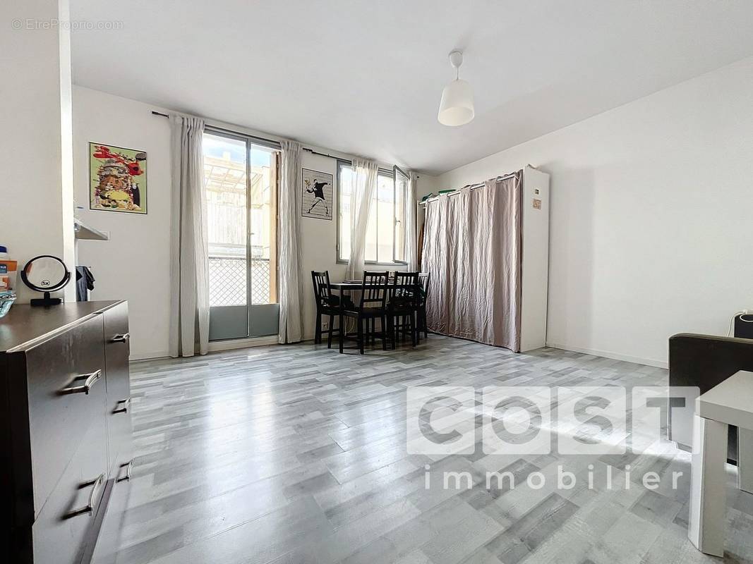 Appartement à ASNIERES-SUR-SEINE