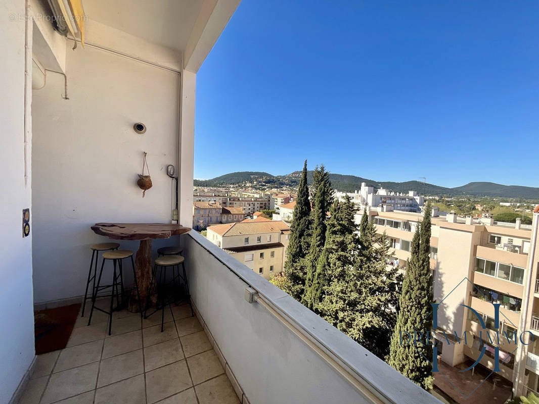 Appartement à HYERES