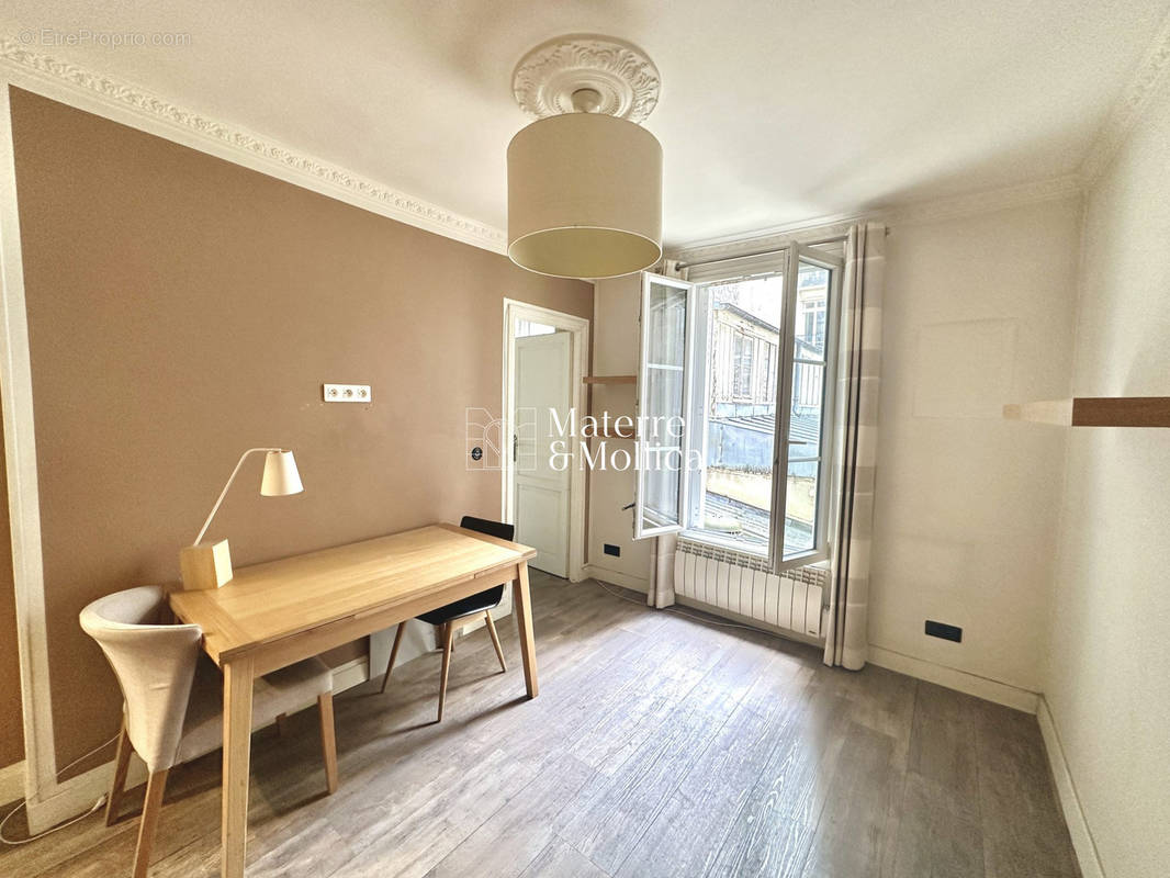 Appartement à PARIS-6E