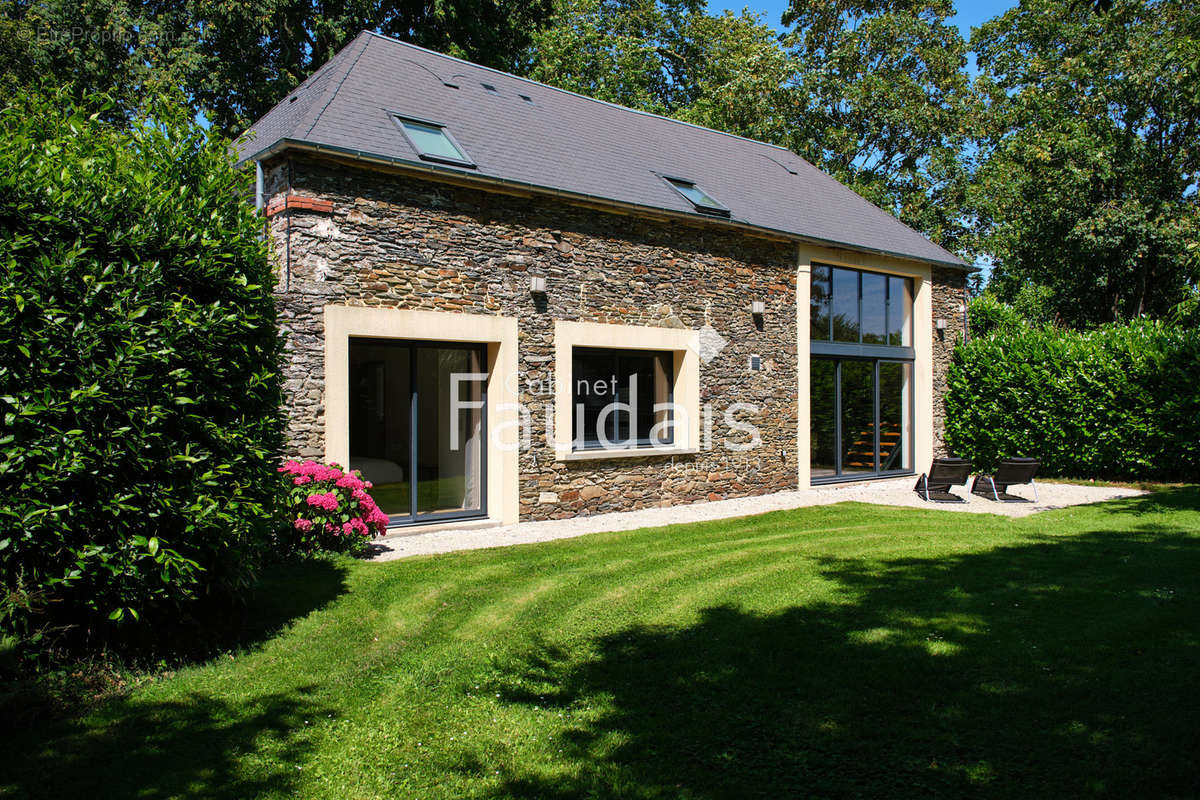 Maison à CERISY-LA-FORET