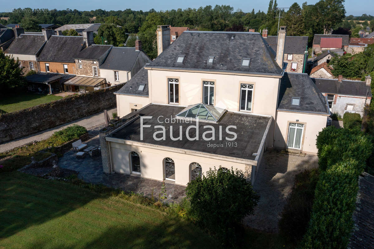 Maison à CERISY-LA-FORET