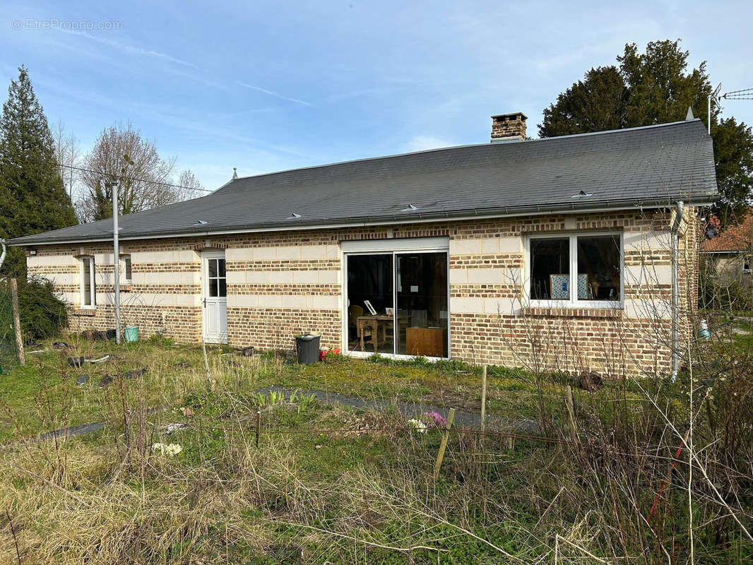 Maison à MESNIL-DOMQUEUR