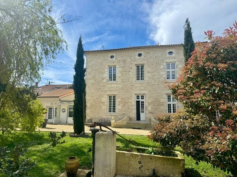 Maison à ROCHEFORT