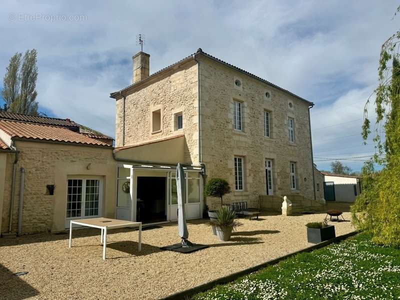 Maison à ROCHEFORT