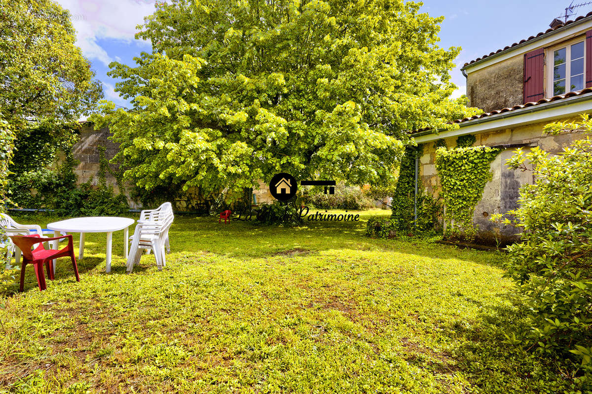 Maison à SAINT-ANDRE-DE-CUBZAC