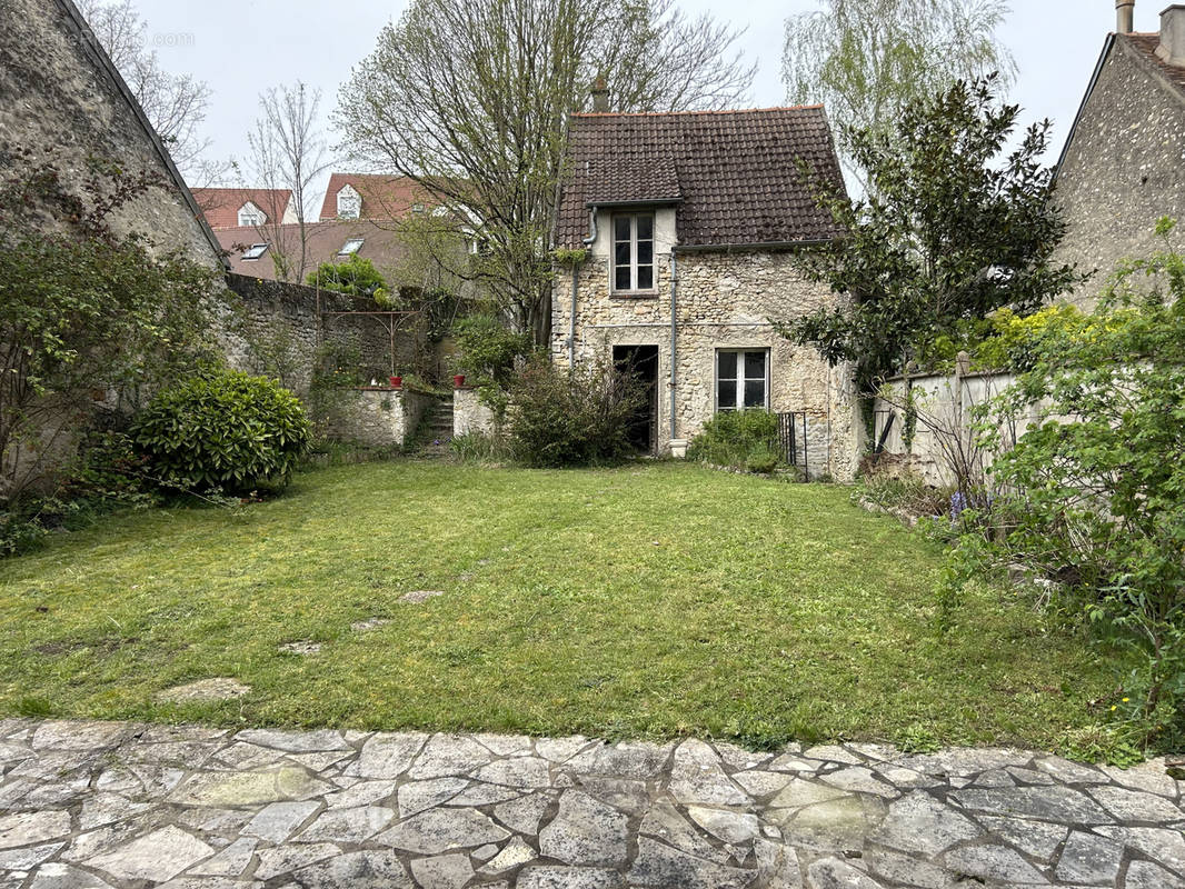 Maison à ETAMPES