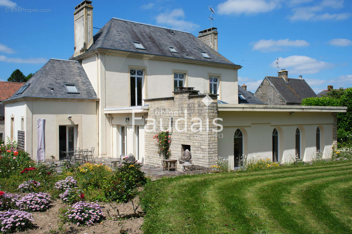 Maison à CERISY-LA-FORET