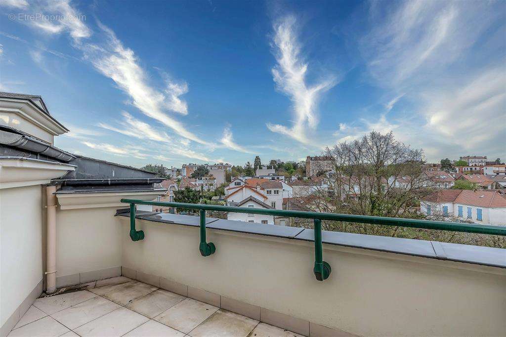 Appartement à LE PERREUX-SUR-MARNE