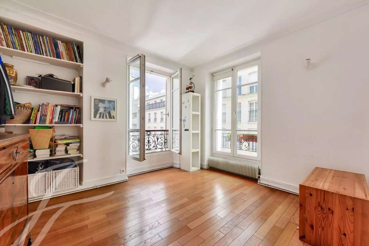 Appartement à PARIS-12E