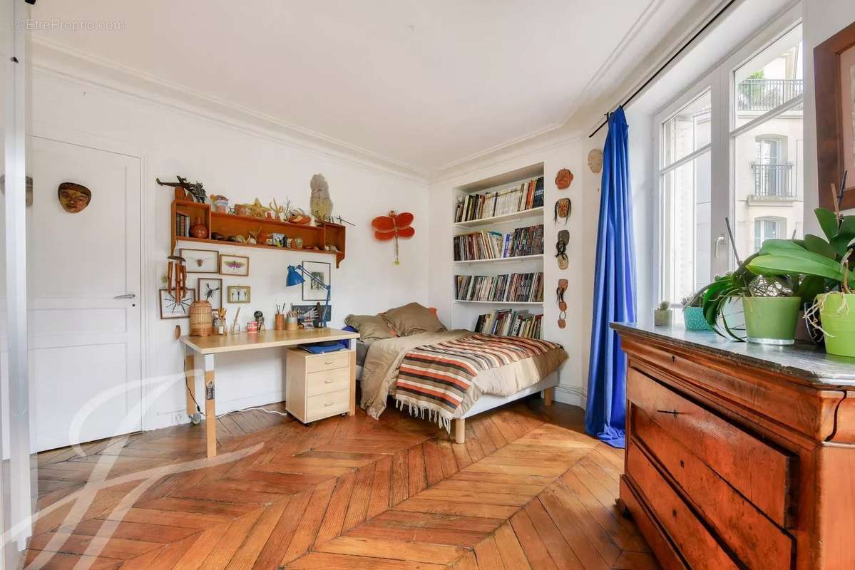 Appartement à PARIS-12E