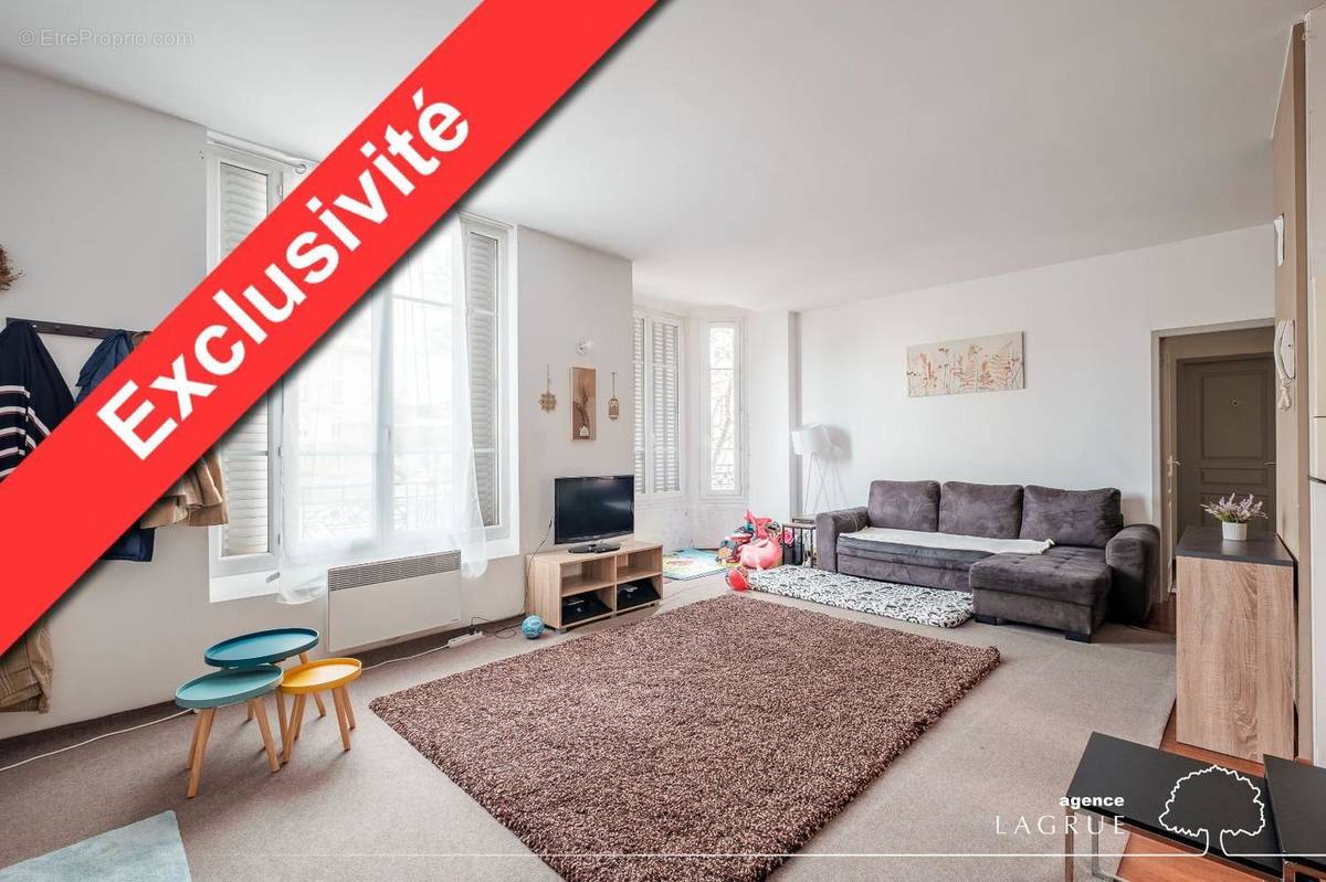   - Appartement à NEUVY