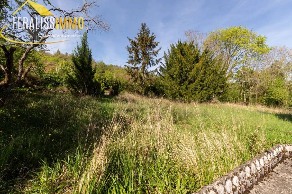 Terrain à VAUX-SUR-SEINE