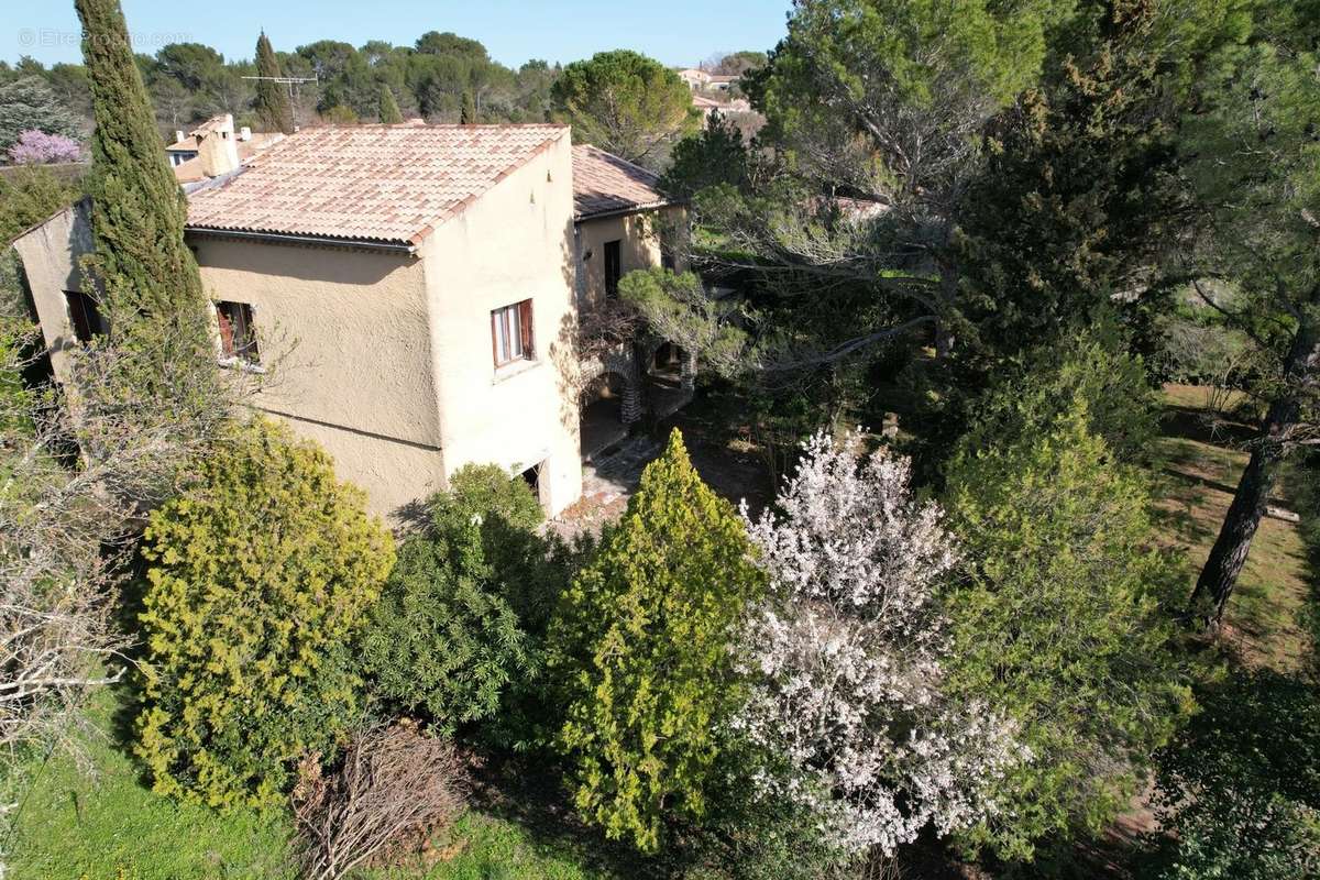 Maison à UZES