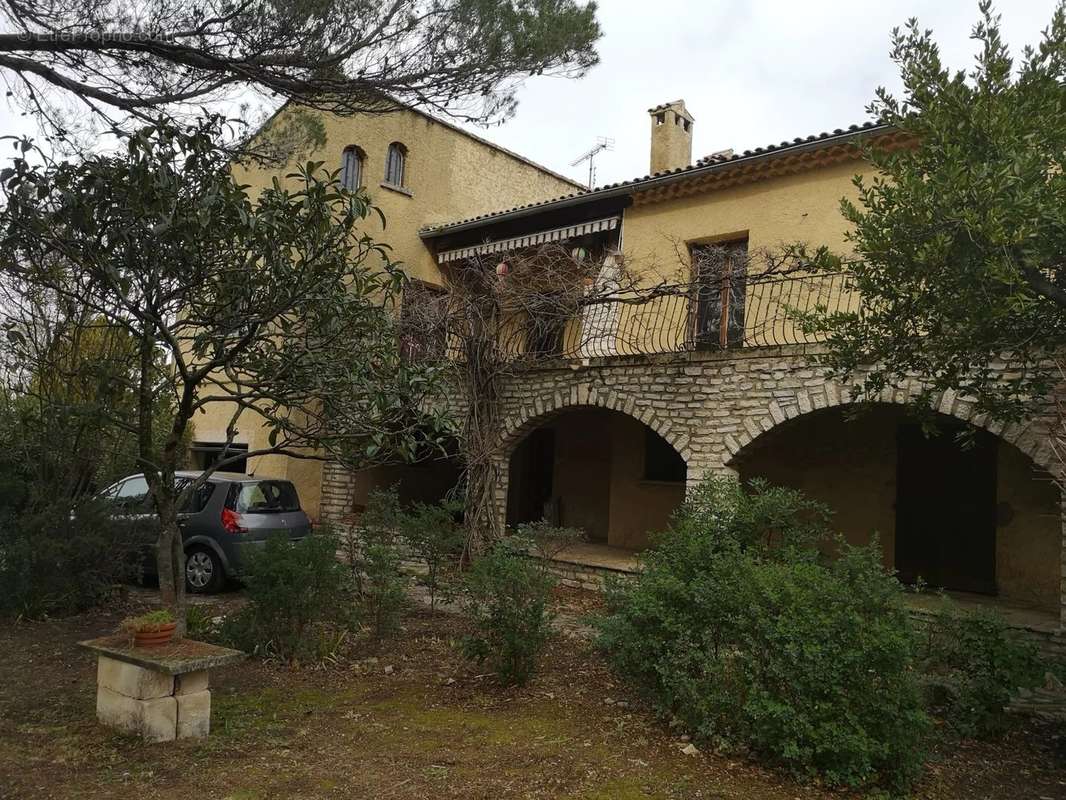 Maison à UZES