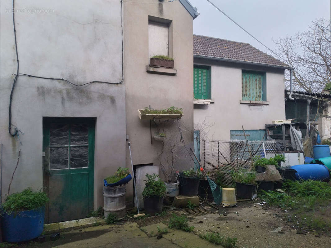 Maison à BREUIL-BOIS-ROBERT