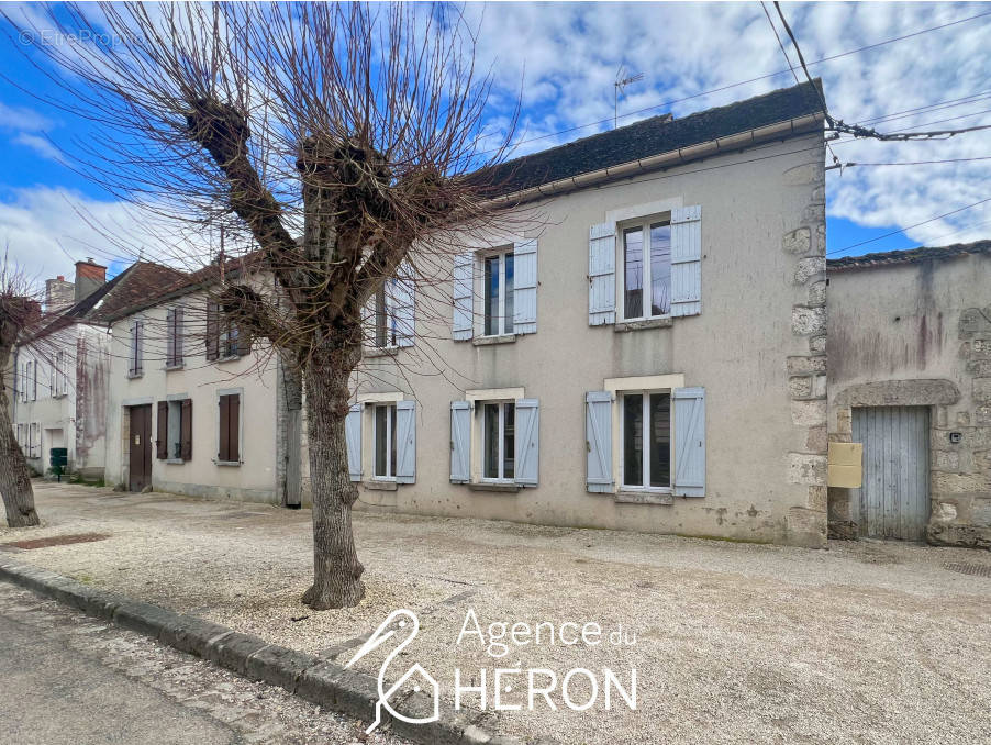 Maison à BEAUMONT-DU-GATINAIS