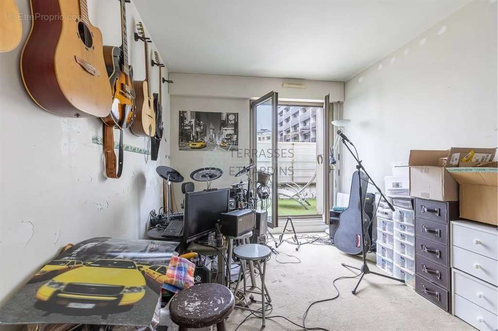 Appartement à PARIS-15E