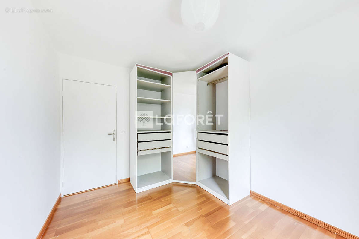 Appartement à EMERAINVILLE