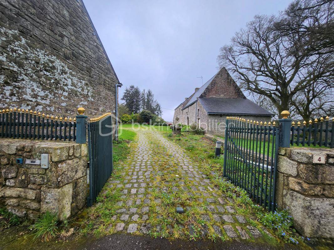 Maison à GUERN