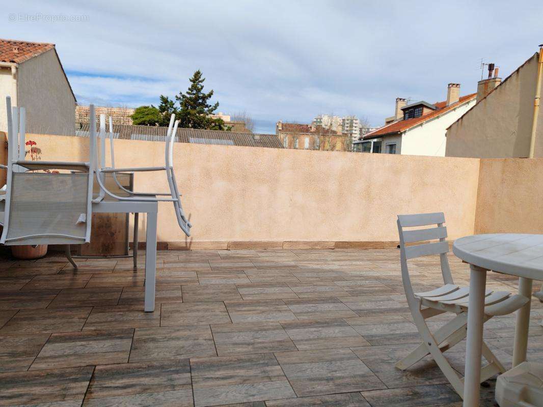 Appartement à MARSEILLE-15E