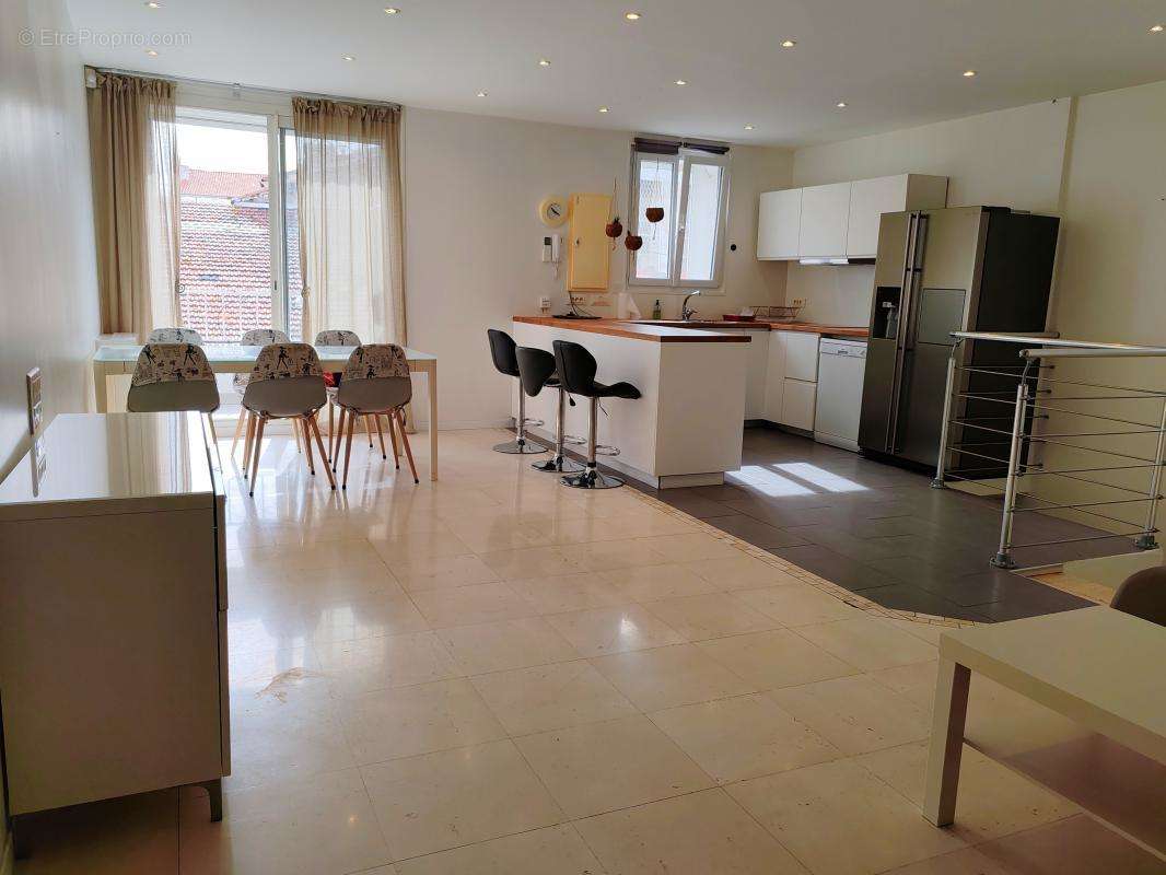 Appartement à MARSEILLE-15E