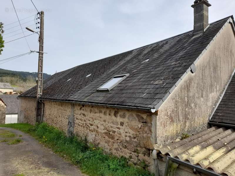 Maison à CUSSY-EN-MORVAN