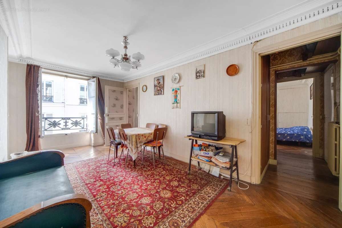 Appartement à PARIS-11E